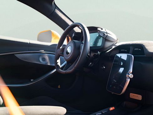 New 2026 McLaren Artura RWD image 40