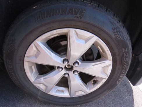 Used 2016 Subaru Forester 2.5i Limited AWD/4WD image 16