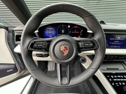 Certified 2026 Porsche Macan Electric RWD image 16