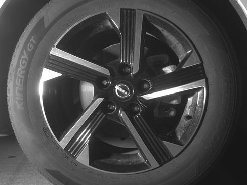 Used 2025 Nissan Sentra SV image 13