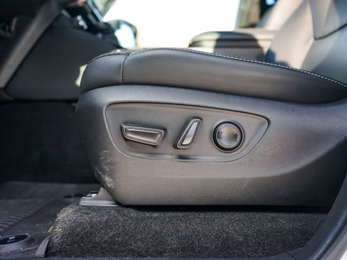 Used 2025 Toyota Land Cruiser image 29