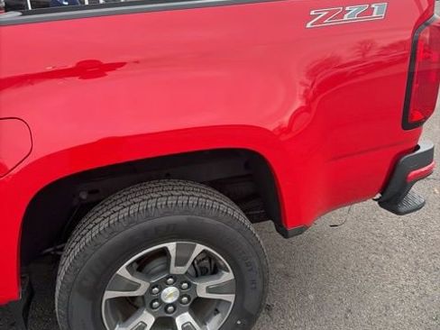 Used 2017 Chevrolet Colorado Z71 image 9