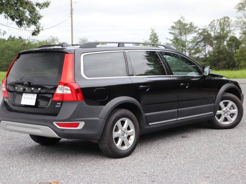 Used 2010 Volvo XC70 3.2 AWD/4WD image 3