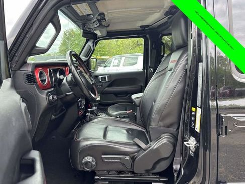 Used 2021 Jeep Gladiator Rubicon AWD/4WD image 3