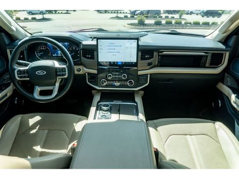Used 2024 Ford Expedition Limited AWD/4WD image 21