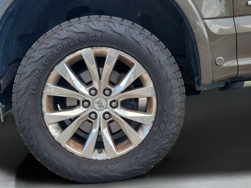 Used 2016 Ford F150 King Ranch w/ Equipment Group 601A Luxury AWD/4WD image 4
