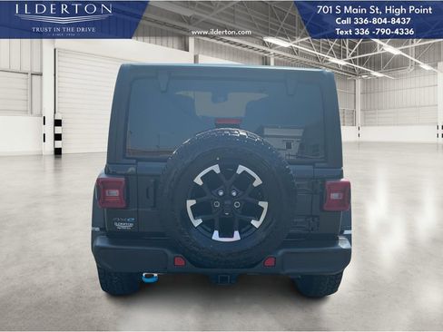 Used 2024 Jeep Wrangler Unlimited Rubicon 4xe image 7