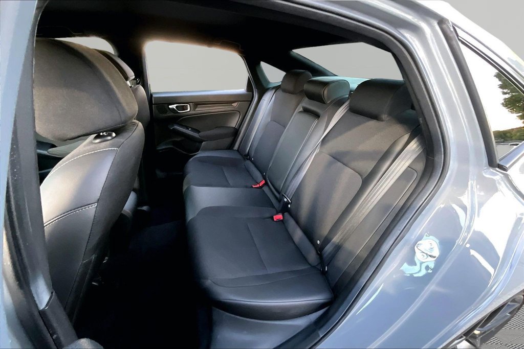Used 2025 Honda Civic Sport image 18