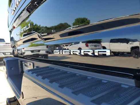 New 2026 GMC Sierra 2500 Denali w/ Denali Reserve Package AWD/4WD image 8
