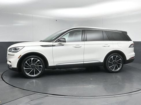 Used 2021 Lincoln Aviator Reserve w/ Equipment Group 202A AWD/4WD image 4