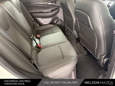 Used 2023 Buick Encore GX Preferred FWD image 38