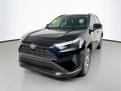 Used 2025 Toyota RAV4 XLE w/ Convenience Package AWD/4WD image 10