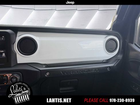 Certified 2021 Jeep Wrangler Unlimited Islander image 14