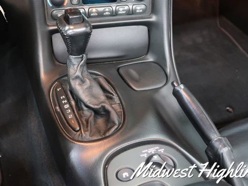 Used 2000 Chevrolet Corvette Convertible w/ Memory Pkg image 25