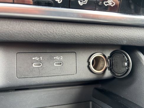 Used 2025 Nissan Rogue SV image 22