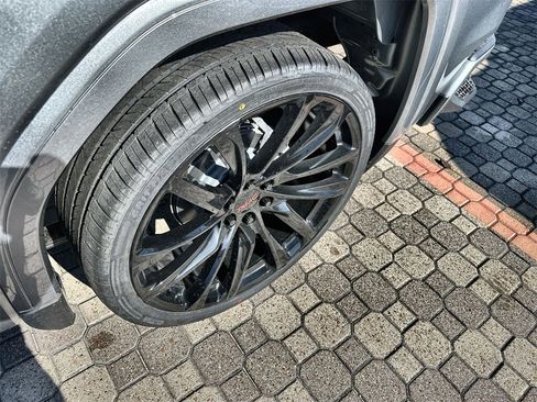 New 2026 GMC Sierra 1500 Elevation image 12