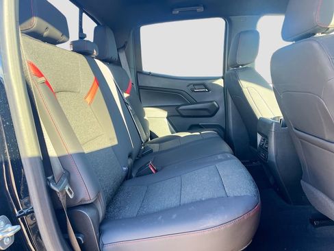 Used 2024 Chevrolet Colorado Z71 w/ LPO, Dark Essentials Package image 26