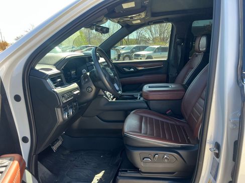 Used 2023 GMC Yukon Denali Ultimate image 27