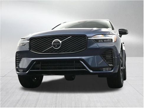 New 2026 Volvo XC60 B5 Plus AWD/4WD image 31