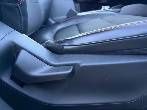 Used 2024 Ford Escape ST-Line image 24