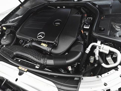 Used 2022 Mercedes-Benz C 300 4MATIC Coupe image 33