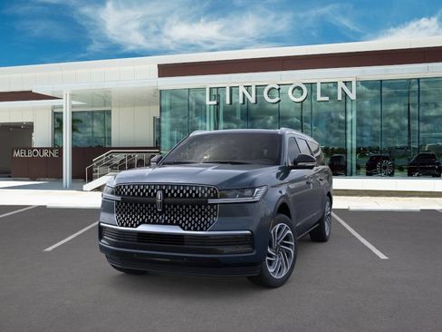 New 2026 Lincoln Navigator L Reserve AWD/4WD image 2