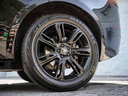 Used 2022 Land Rover Range Rover Velar R-Dynamic S AWD/4WD image 19