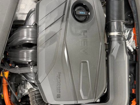 New 2025 Hyundai Sonata Limited FWD image 9