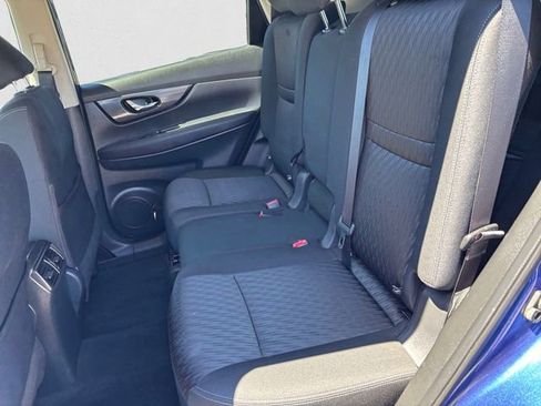 Used 2020 Nissan Rogue SV AWD/4WD image 13