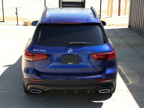 Used 2021 Mercedes-Benz GLB 250 image 13