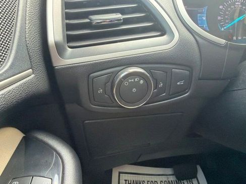 Used 2018 Ford Edge SEL w/ Equipment Group 201A FWD image 30