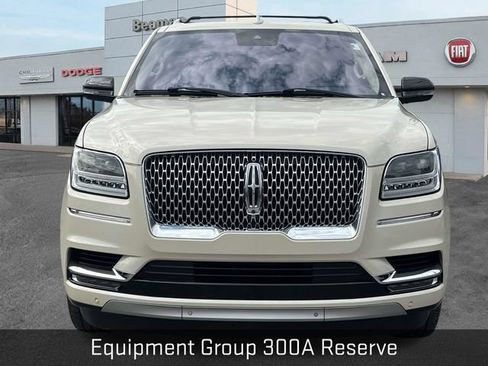 Used 2018 Lincoln Navigator L Reserve w/ Technology Package AWD/4WD image 2