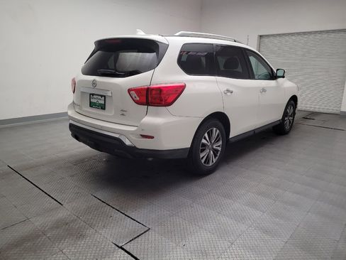 Used 2019 Nissan Pathfinder SL image 9