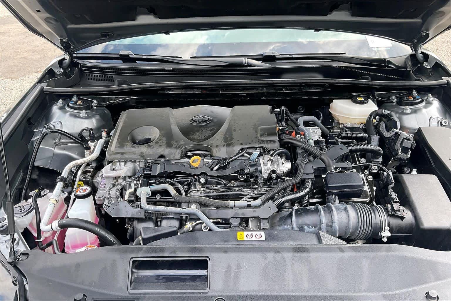Used 2025 Toyota Camry SE FWD image 31