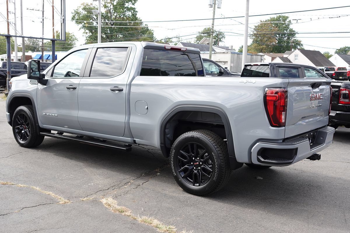 Used 2024 GMC Sierra 1500 Pro w/ Graphite Edition AWD/4WD image 2