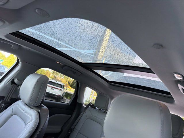 Certified 2020 Lincoln Corsair Reserve w/ Equipment Group 202A AWD/4WD image 32