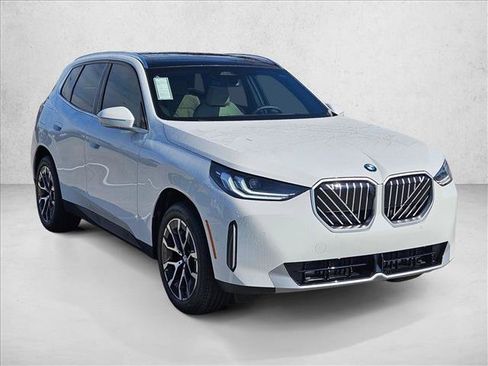Used 2026 BMW X3 xDrive30i w/ Premium Package AWD/4WD image 3