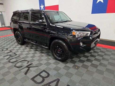Used 2022 Toyota 4Runner SR5 Premium image 14