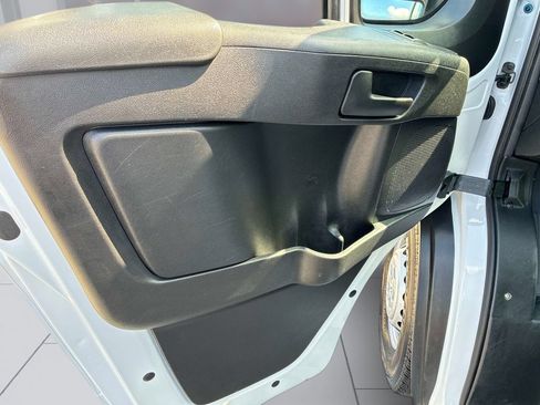 Used 2025 RAM ProMaster 2500 w/ U-Haul Equipment Group FWD image 26