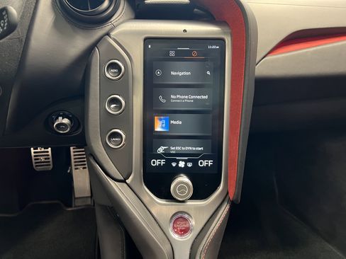 Used 2024 McLaren 750S Spider image 33