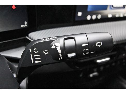 New 2026 Nissan Kicks SR w/ Cold Weather Package FWD image 17