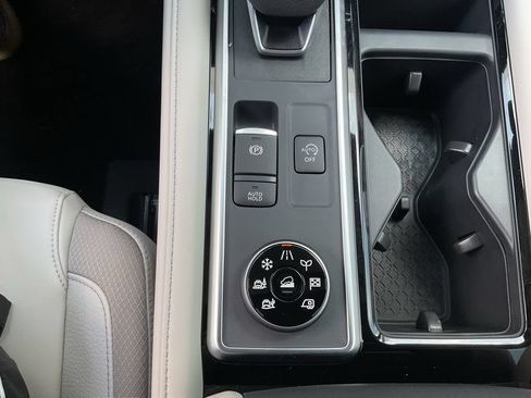 New 2026 Nissan Pathfinder SL AWD/4WD image 26