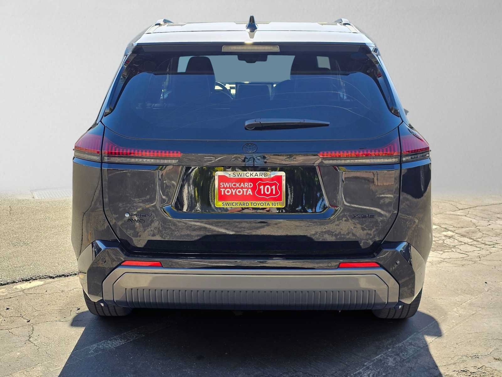 New 2026 Toyota RAV4 XSE w/ Panoramic Sun Roof Package AWD/4WD image 4