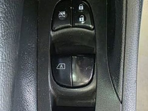 Used 2017 Nissan Altima 2.5 SV image 13