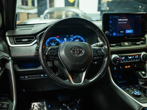 Used 2023 Toyota RAV4 XSE AWD/4WD image 16