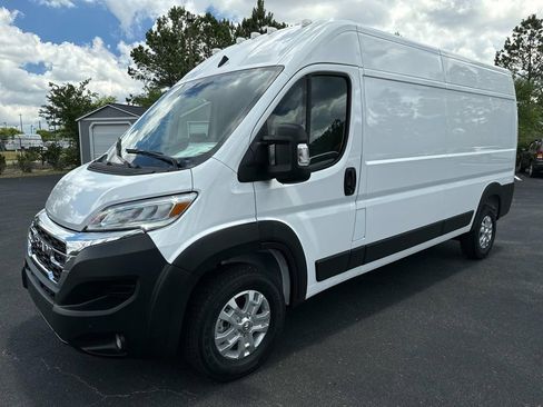 New 2024 RAM ProMaster 2500 w/ Quick Order Package 22H SLT+ image 8