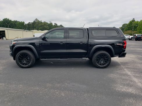 Used 2024 Chevrolet Colorado Trail Boss w/ Technology Package AWD/4WD image 6