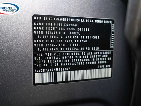 Used 2022 Volkswagen Tiguan SE FWD image 39