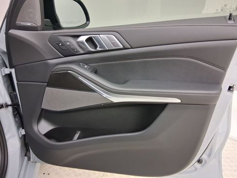 New 2026 BMW X7 M60i image 30