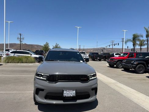 Used 2025 Dodge Durango GT AWD/4WD image 3